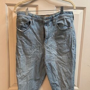 Universal Thread Women’s Relaxed Jeans - Light Blue